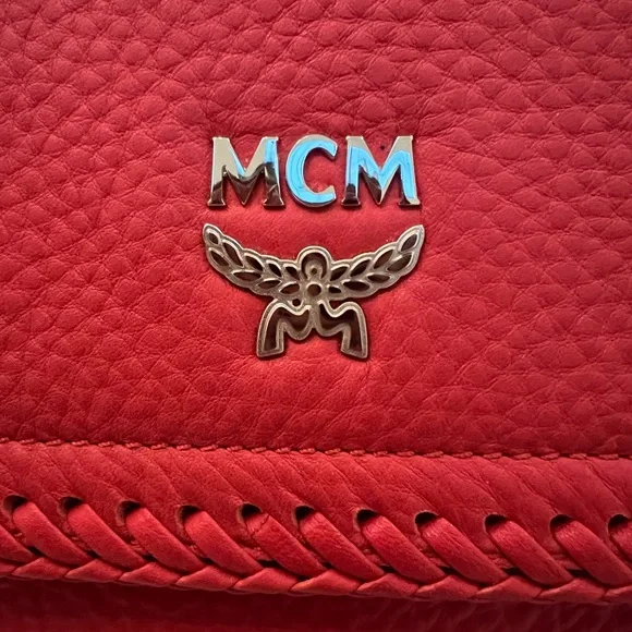 MCM Whipstitch Trim Leather Crossbody Bag with removable and adjustable strap. - Picture 2 of 13
